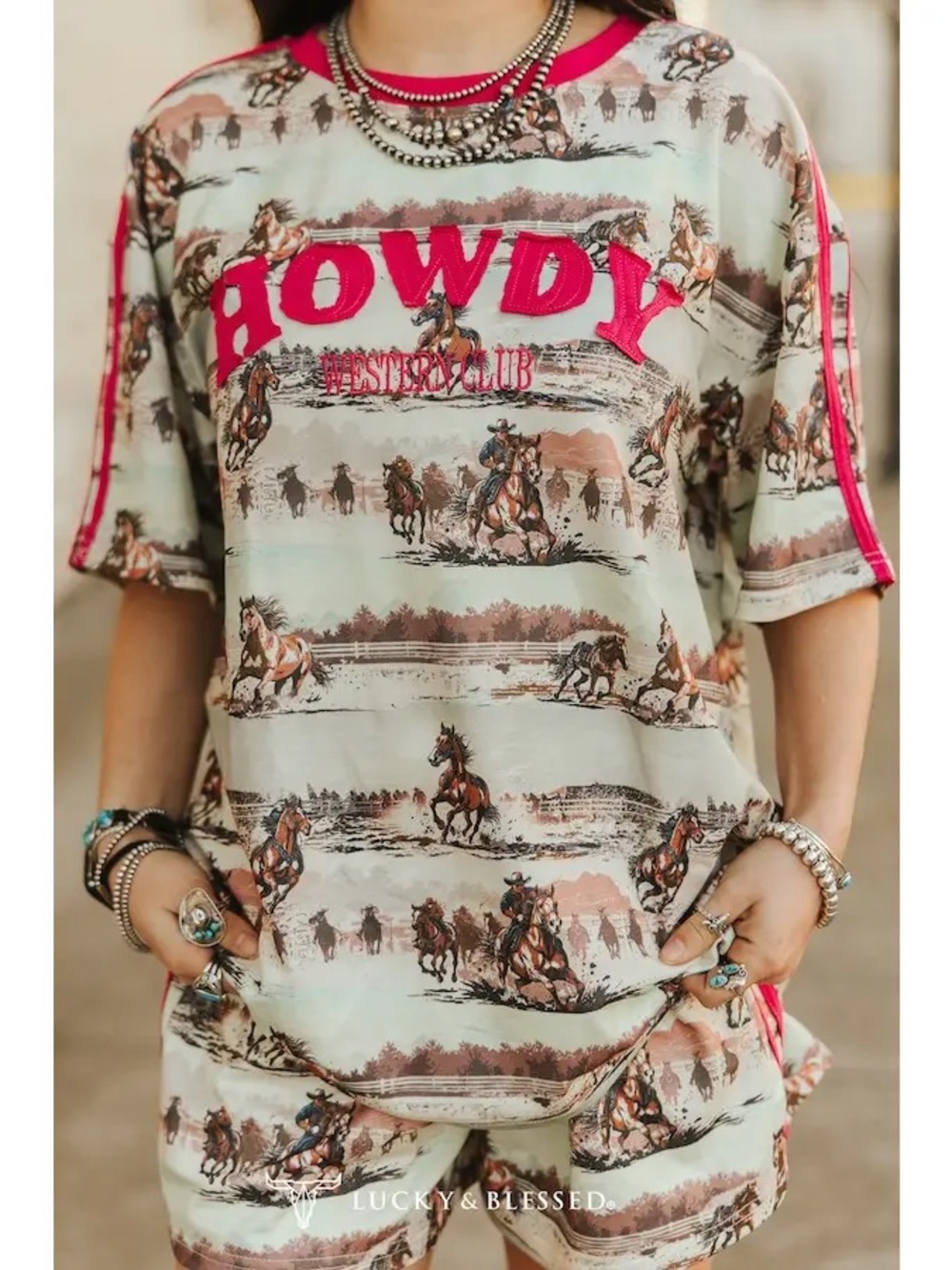 Rowdy Western Club 'Rowdy' Graphic Tee in Cream and Pink